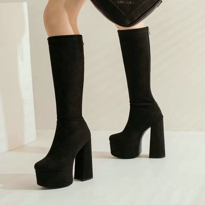 Zinnia – Bottes montantes à talon épais avec fermeture éclair arrière