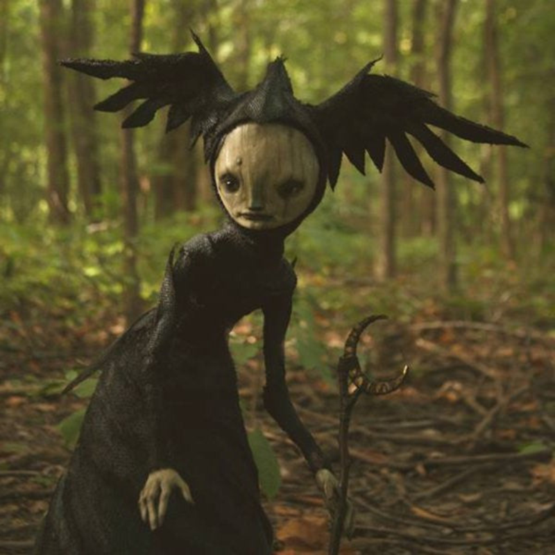 Gotická figurka čarodějnice pro halloweenskou výzdobu