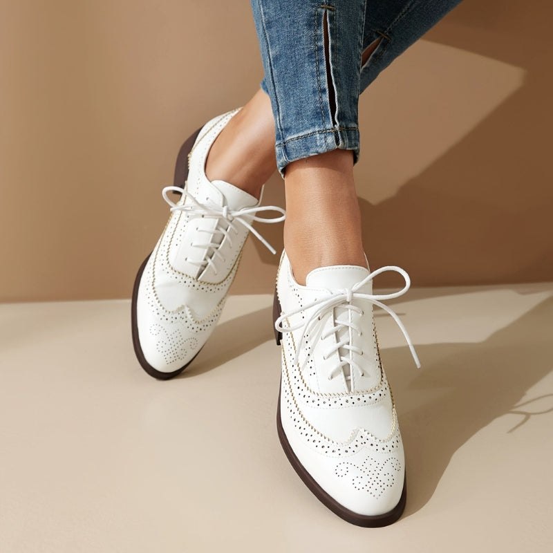 Mireya - Buty z noskiem w szpic i sznurowaniem