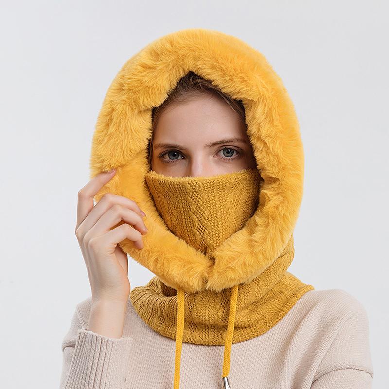 Olivia - Stylish and warm knitted winter set with hood
