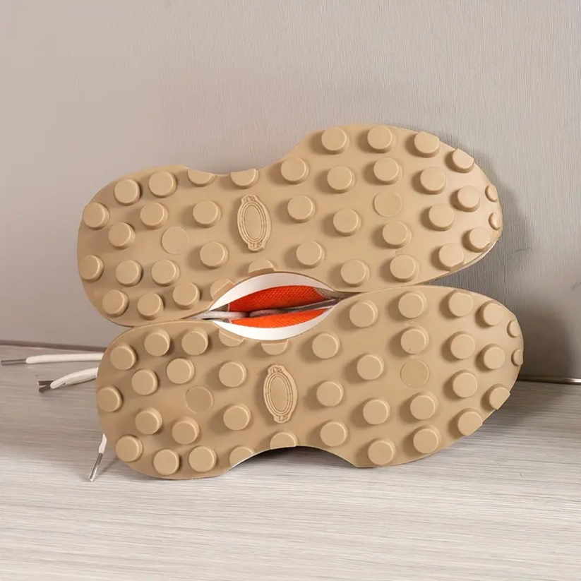 Verena - Durable and elegant shoes with an adjustable lace fit