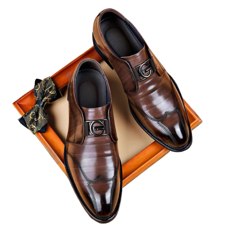 Lincoln – Scarpe moderne con punta affusolata e design con fibbia