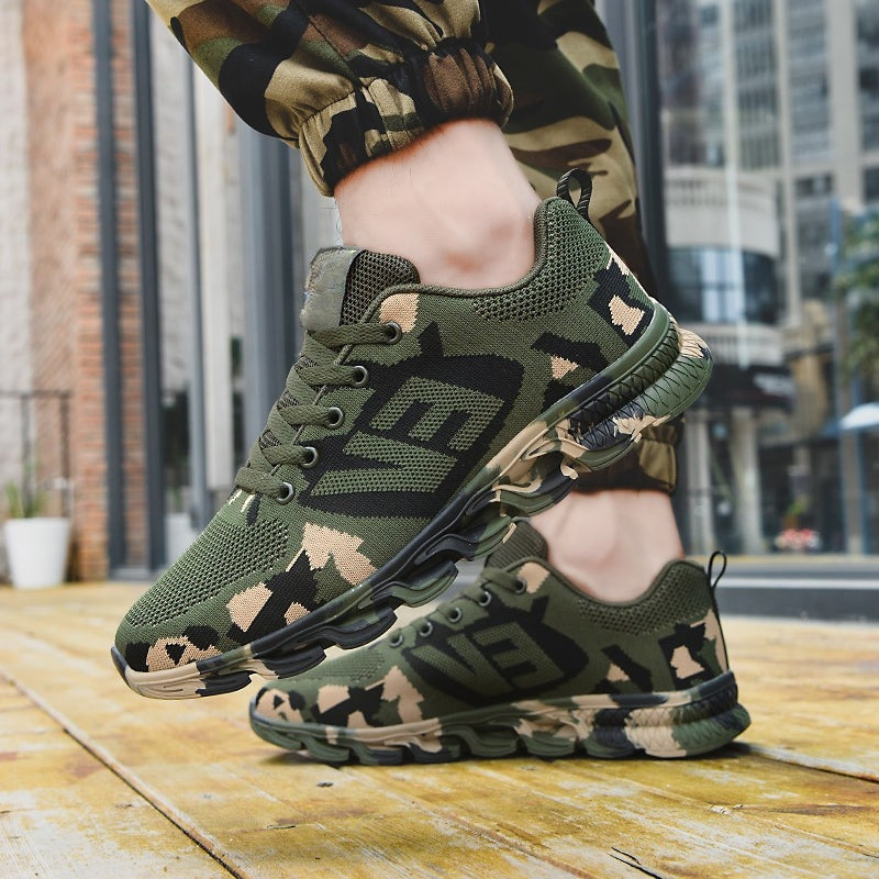 CamoFlex – Oddychające sneakersy z wzorem kamuflażu i sznurowaniem