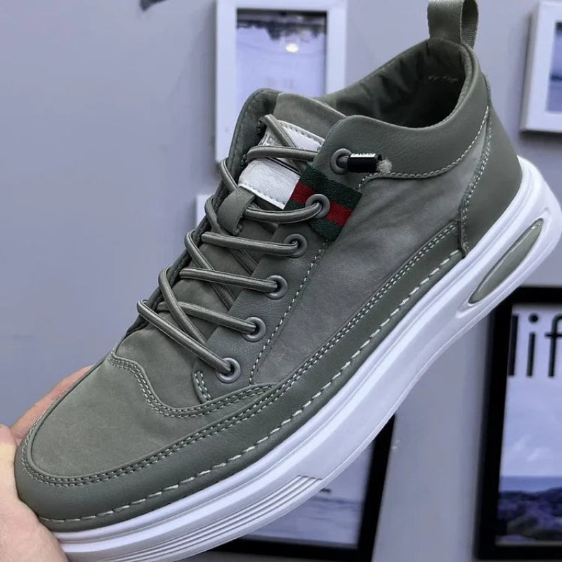 Adrian – Tenisky se šněrováním a kulatou špičkou, lehký design