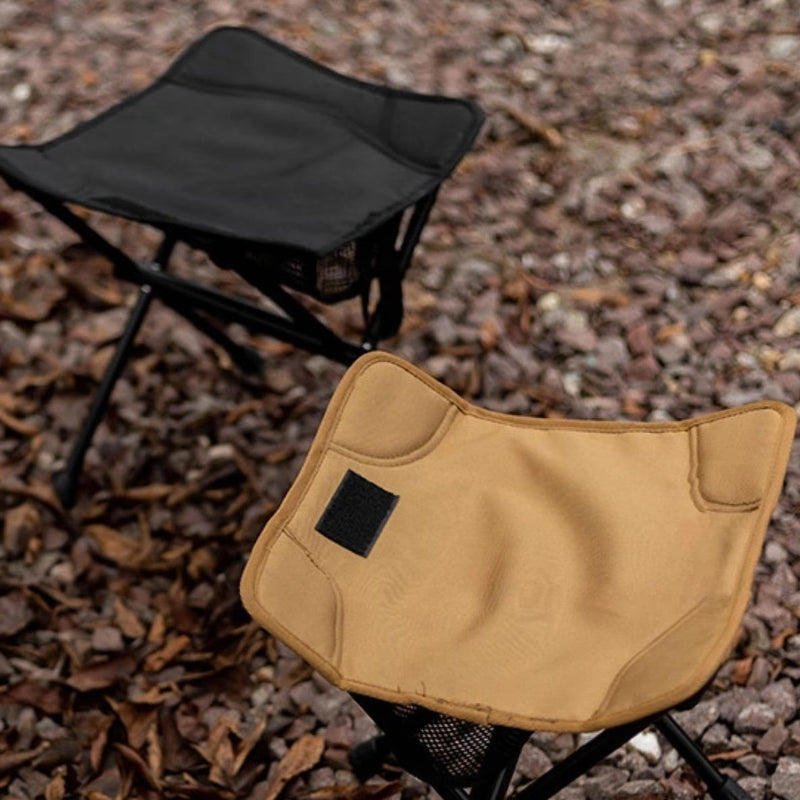 SitFold – Sgabello pieghevole con design antiscivolo e portatile