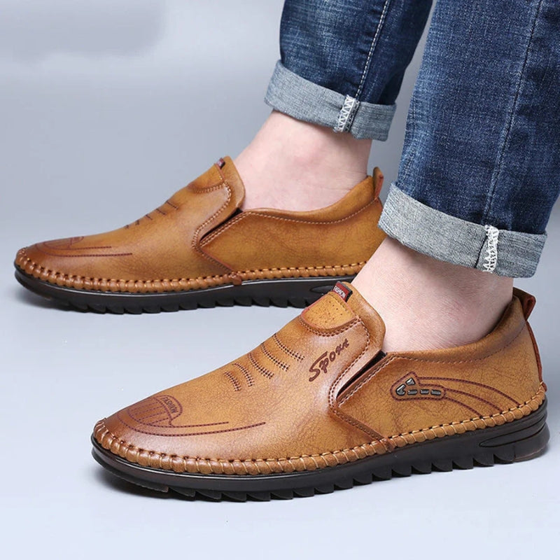 Axton – Slip-Ons with Round Toe and Soft Sole