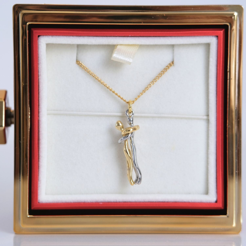 Mother’s Day Gift | Eternal Rose Box with Cuddle Necklace
