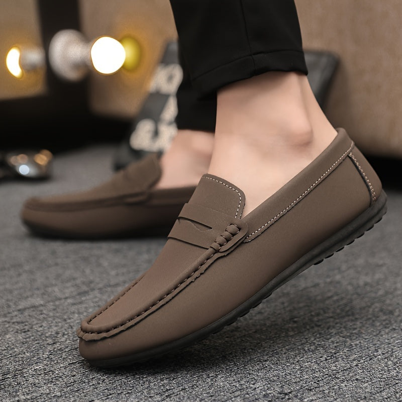 Lucas - Pružné slip-on boty s jemnými detaily