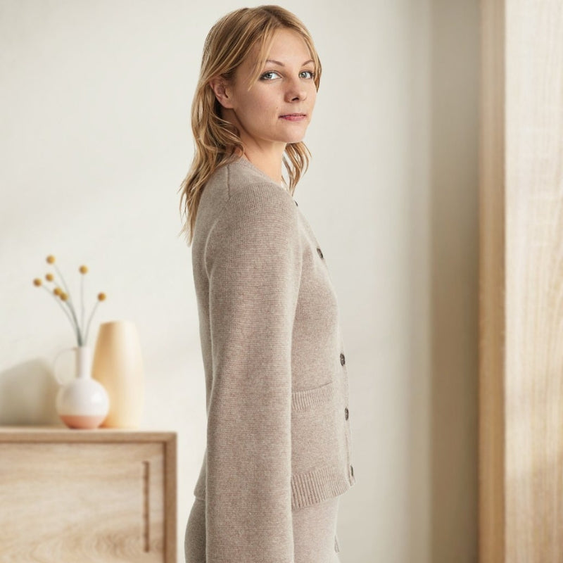 Penelope – Cardigan con maniche lunghe, scollo rotondo e bottoni