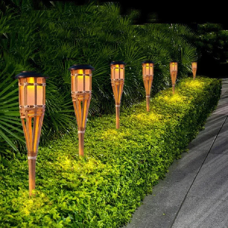 SunFlare – Zestaw 5 lamp słonecznych w stylu pochodni z efektem płomienia LED i odporną na warunki atmosferyczne konstrukcją