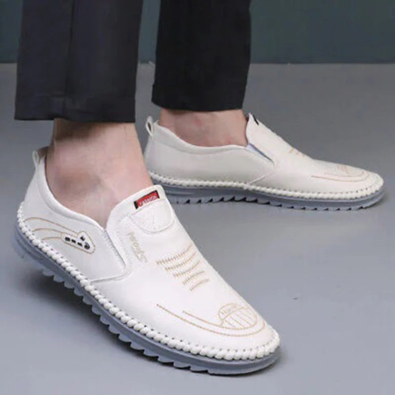 Axton – Slip-Ons with Round Toe and Soft Sole