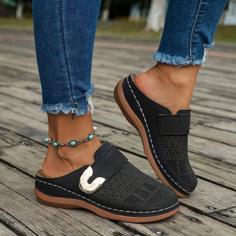 Slippery - Women's Slip-On Slippers with Cushioned Flexible Sole