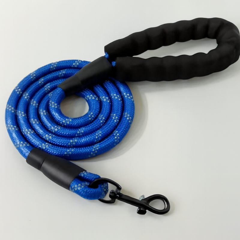 MaxGuard – Reflective Dog Leash with Padded Handle
