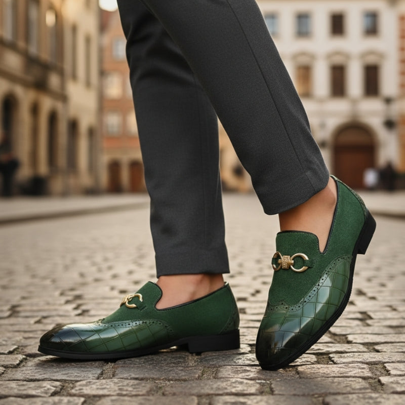 Ashton - Buty z antypoślizgową podeszwą i ozdobną klamrą