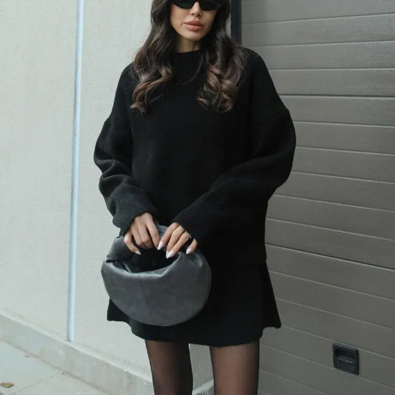 Romy – Two-Piece Set with Crew Neck Sweater and A-Line Skirt