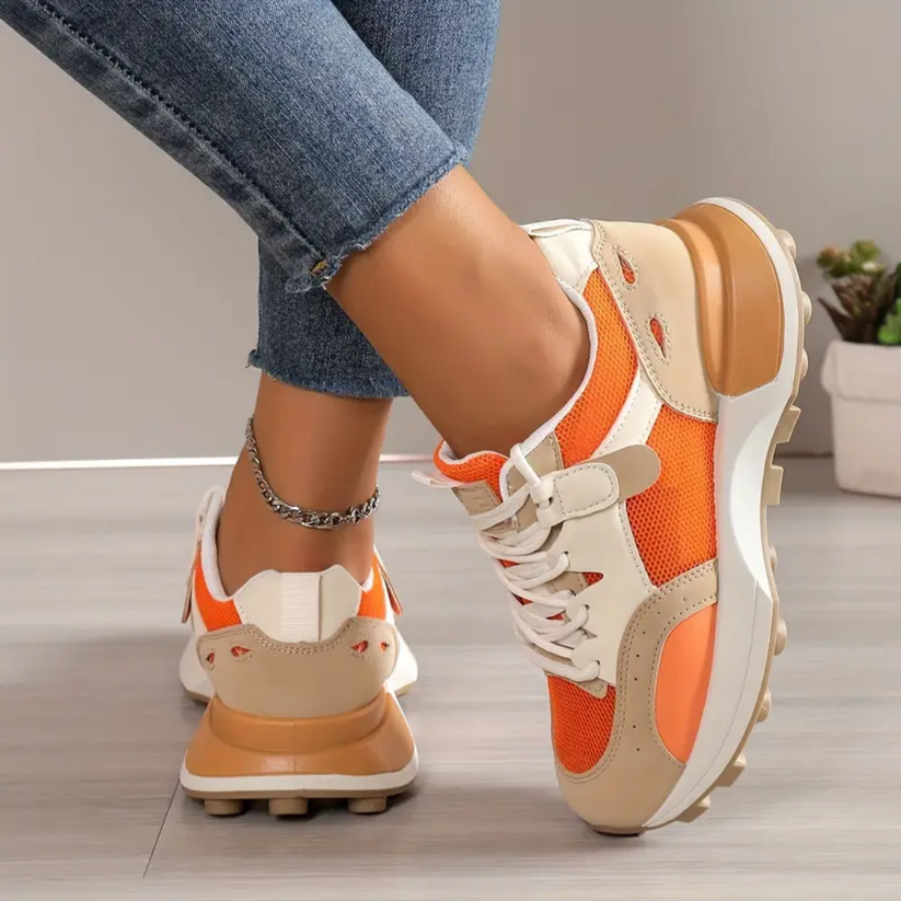 Verena - Durable and elegant shoes with an adjustable lace fit