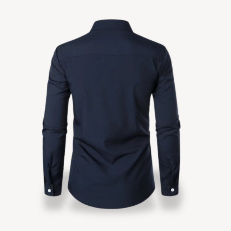 Carter – Classic shirt with long sleeves and button details