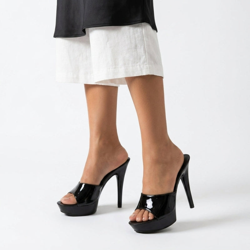 Sandales à talons hauts pour femmes avec bout ouvert