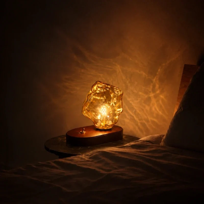 Amberoak - Lampa stołowa z bursztynowym kloszem i dębową podstawą