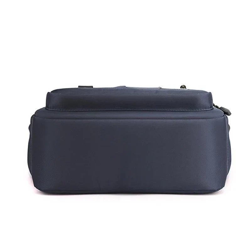 Clara – Water-Repellent Compact Shoulder Bag with Adjustable Strap and Zipper