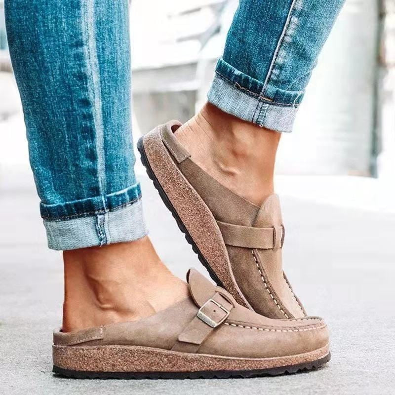 Elena - Trendy loafers with round toe and buckle detail