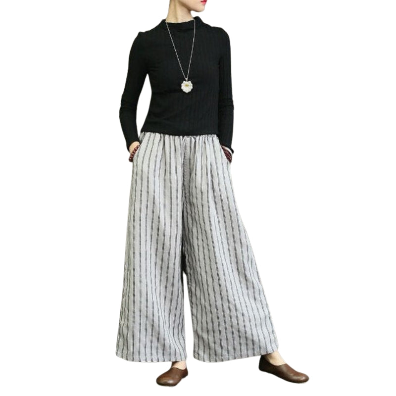 Raya – Pantaloni largi cu dungi, buzunare laterale și croială lejeră