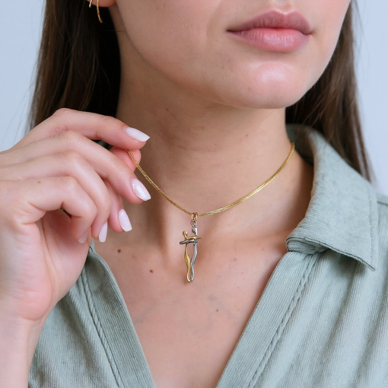 Mother’s Day Gift | Eternal Rose Box with Cuddle Necklace