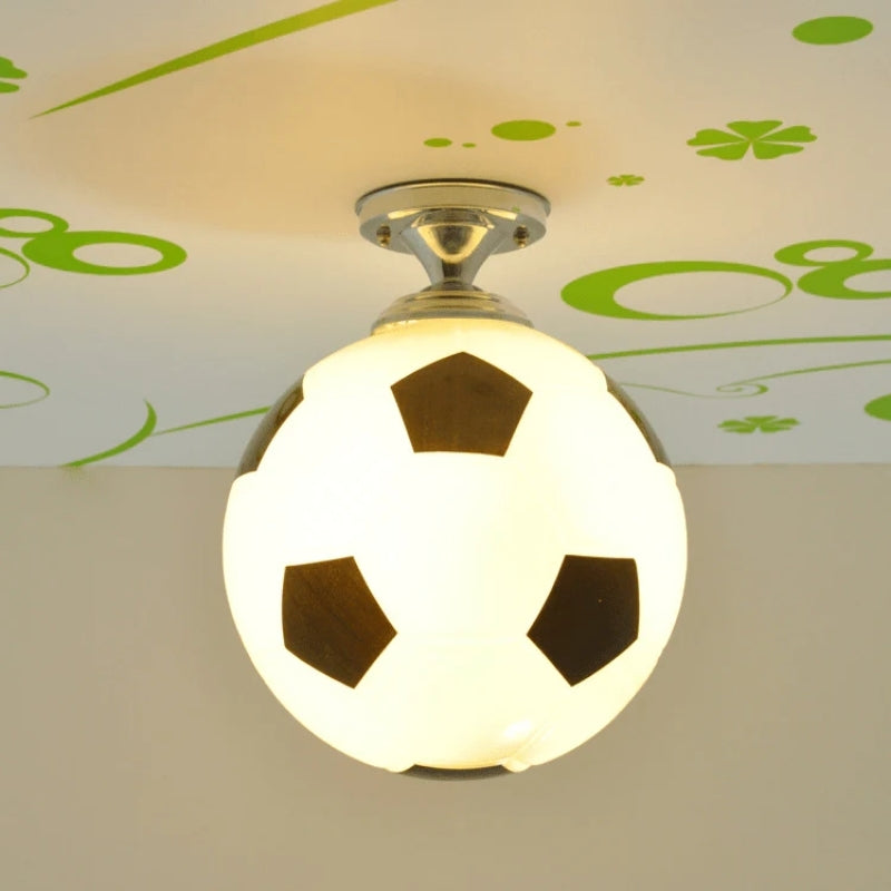 PlayGlow – Lampa Sufitowa LED z Kolorowym Motywem Piłki Nożnej