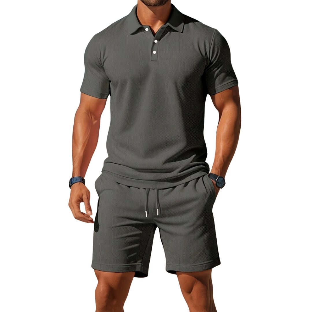 Leo - Set with short-sleeve polo shirt and shorts with adjustable waist
