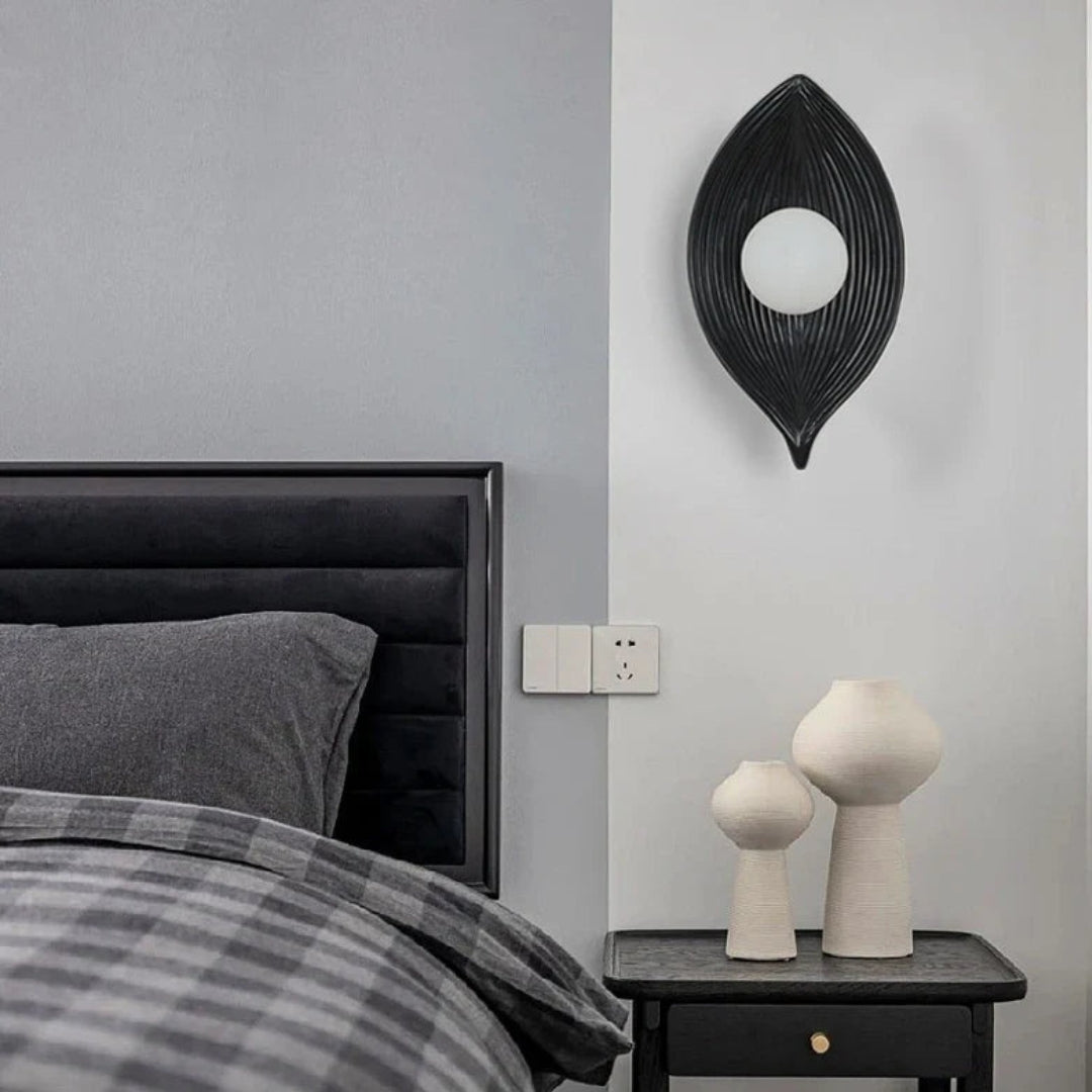 LeafGlow - Nature-inspired LED wall lamp for a soothing atmosphere