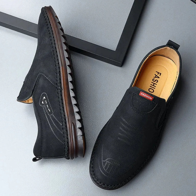 Axton – Slip-Ons with Round Toe and Soft Sole