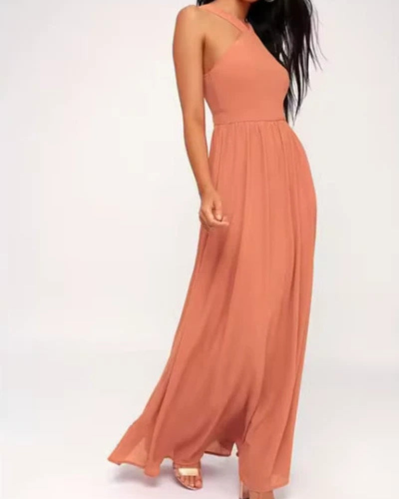 Velina – Robe longue élégante avec silhouette fluide et dos ouvert