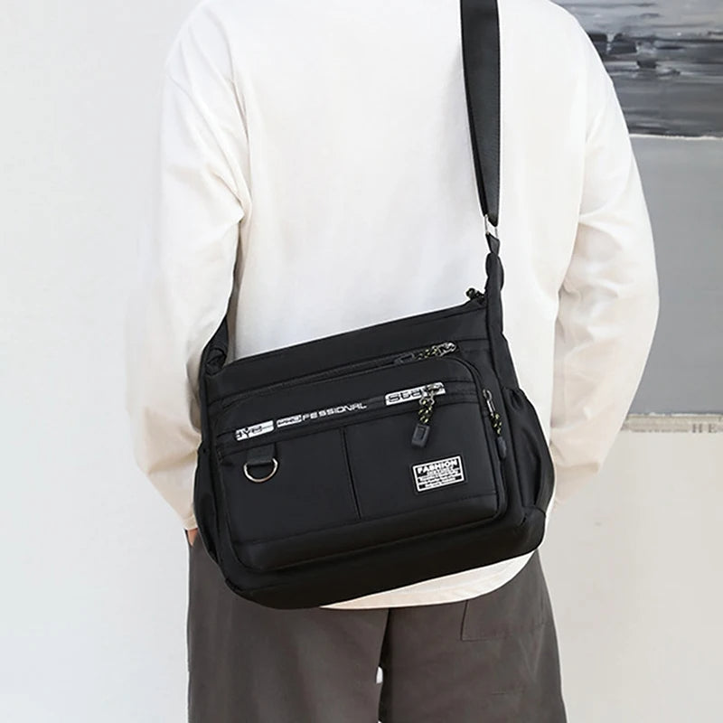 Clara – Water-Repellent Compact Shoulder Bag with Adjustable Strap and Zipper