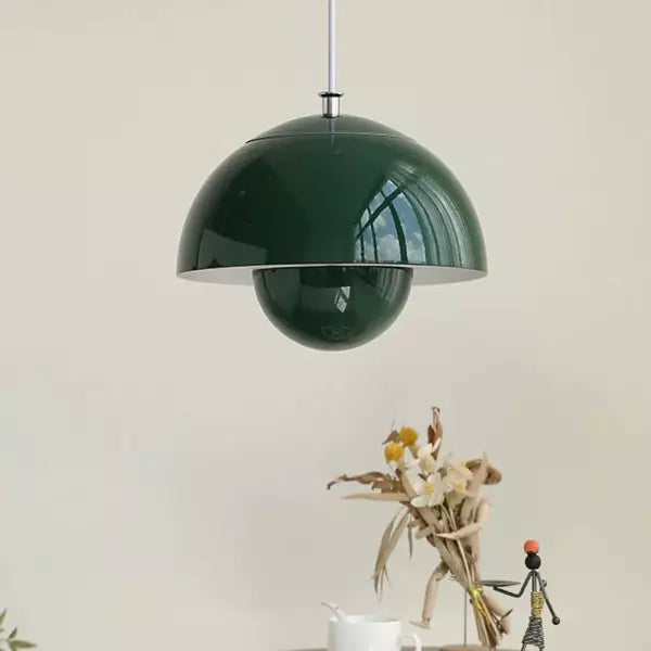 AuraSphere - Nowoczesna lampa wisząca z warstwowym wzorem i centralnym kulistym akcentem