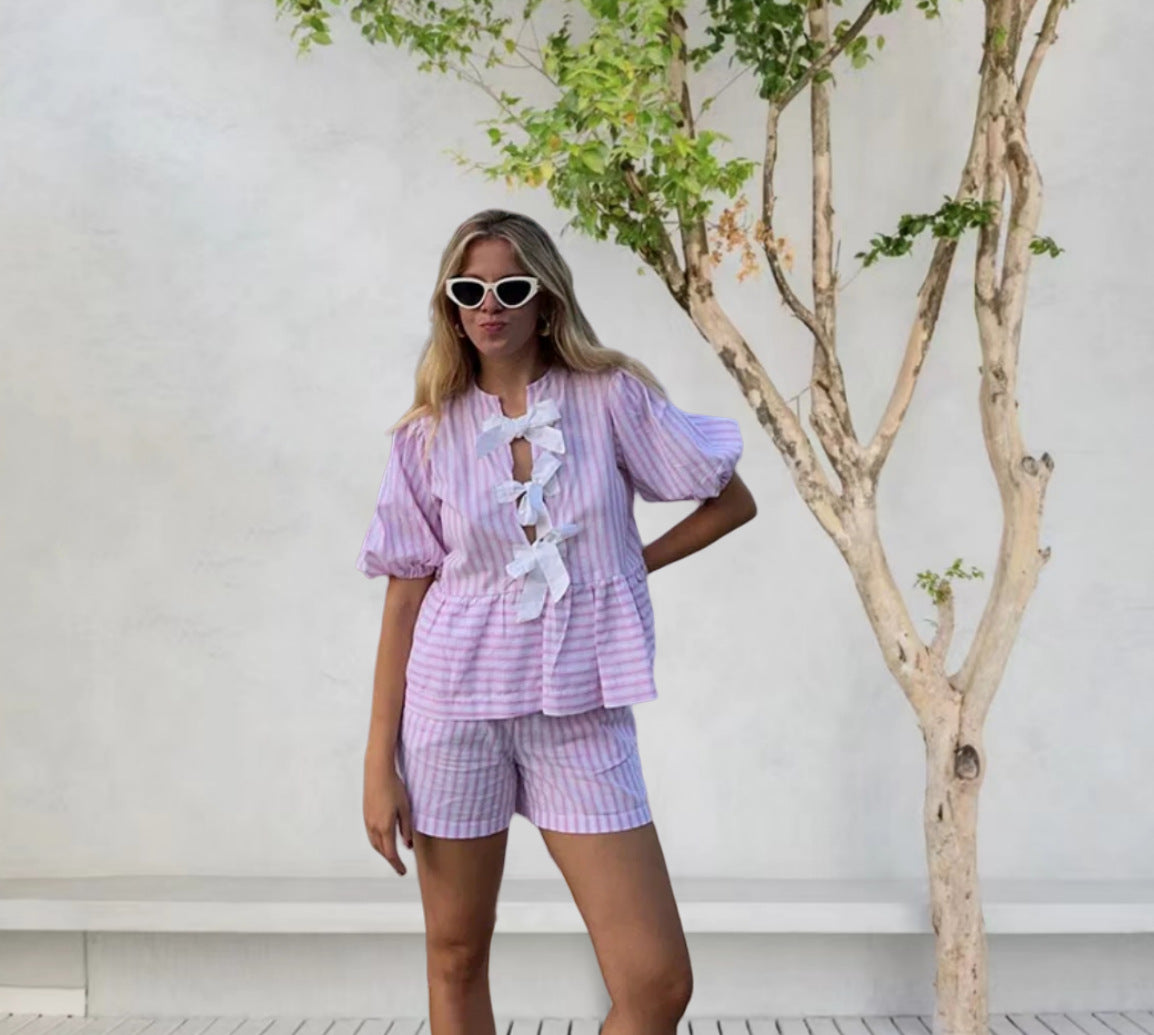 ChicBow™️ - Style And Comfort In Every Stitch