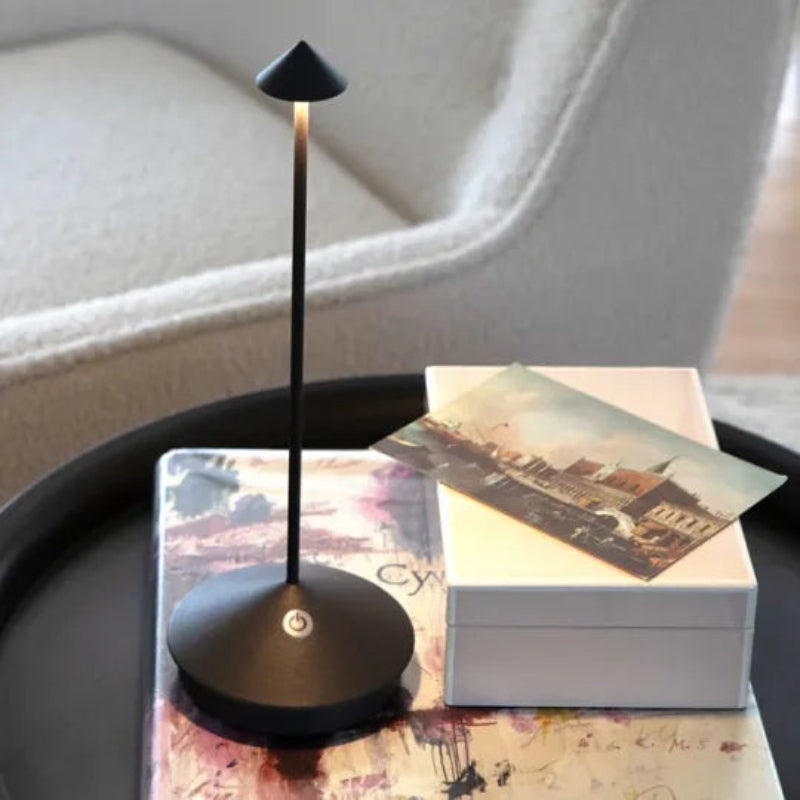 Lunavera – Nabíjecí stolní lampa s nastavitelným jasem