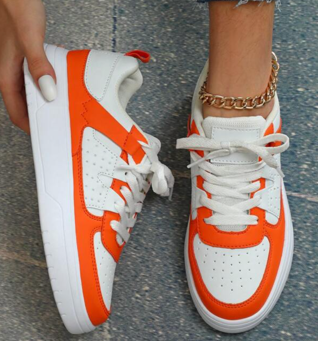 Valeen - Lightweight Sneakers with a Cute Pastel Palette