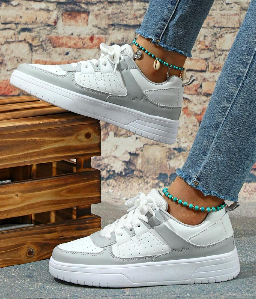Valeen - Lightweight Sneakers with a Cute Pastel Palette