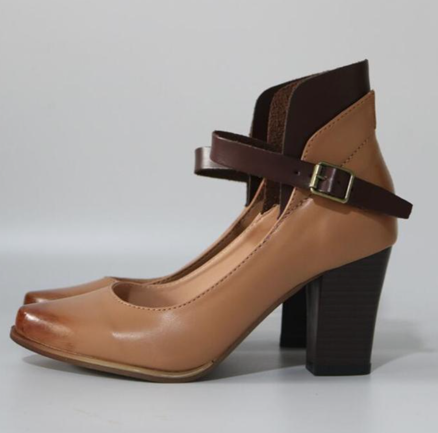 RIA - Elegant heeled shoes with adjustable strap