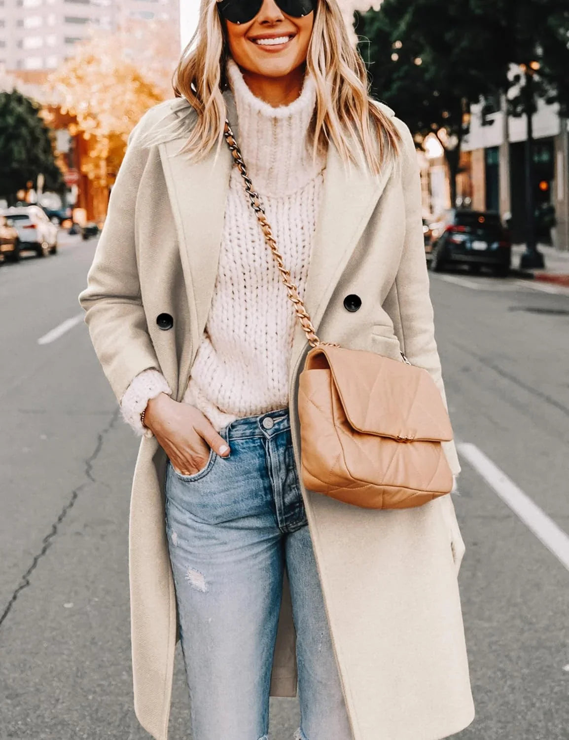 Avelqessa – Long Double-Breasted Coat with Notched Lapels