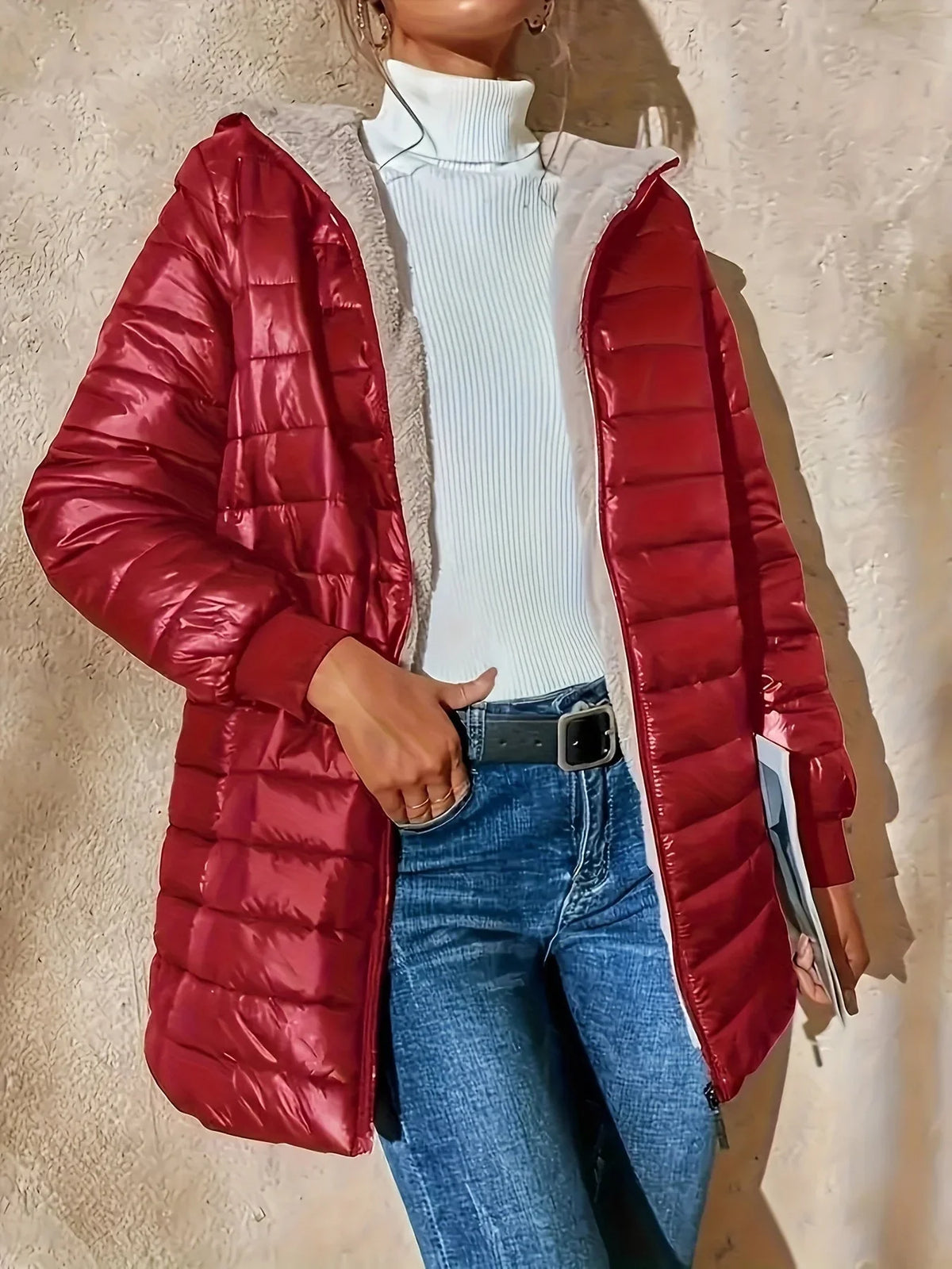 Zelvarra – Long Coat with Zipper Closure