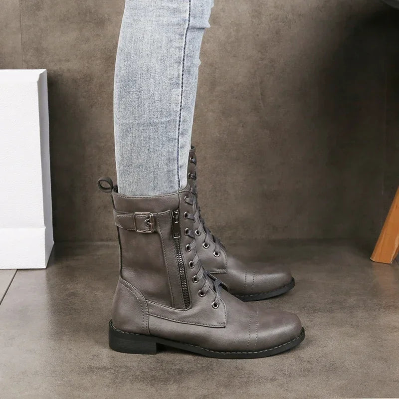 Buckelle - Women's High Boots with Laces and Side Zip