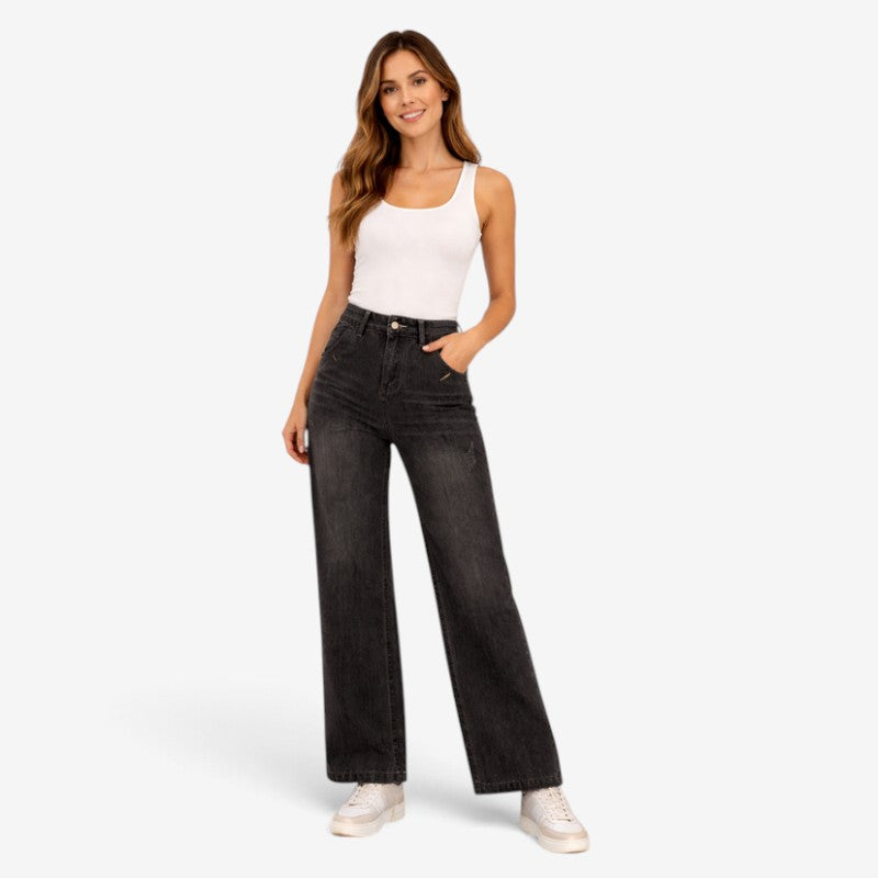 Chloe - Wide Leg Jeans with High Waist Design