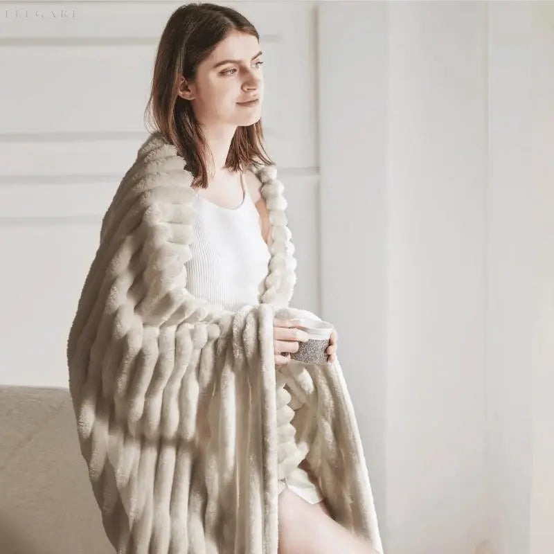 CozyLux - Soft Blanket with Textured Pattern for Ultimate Comfort