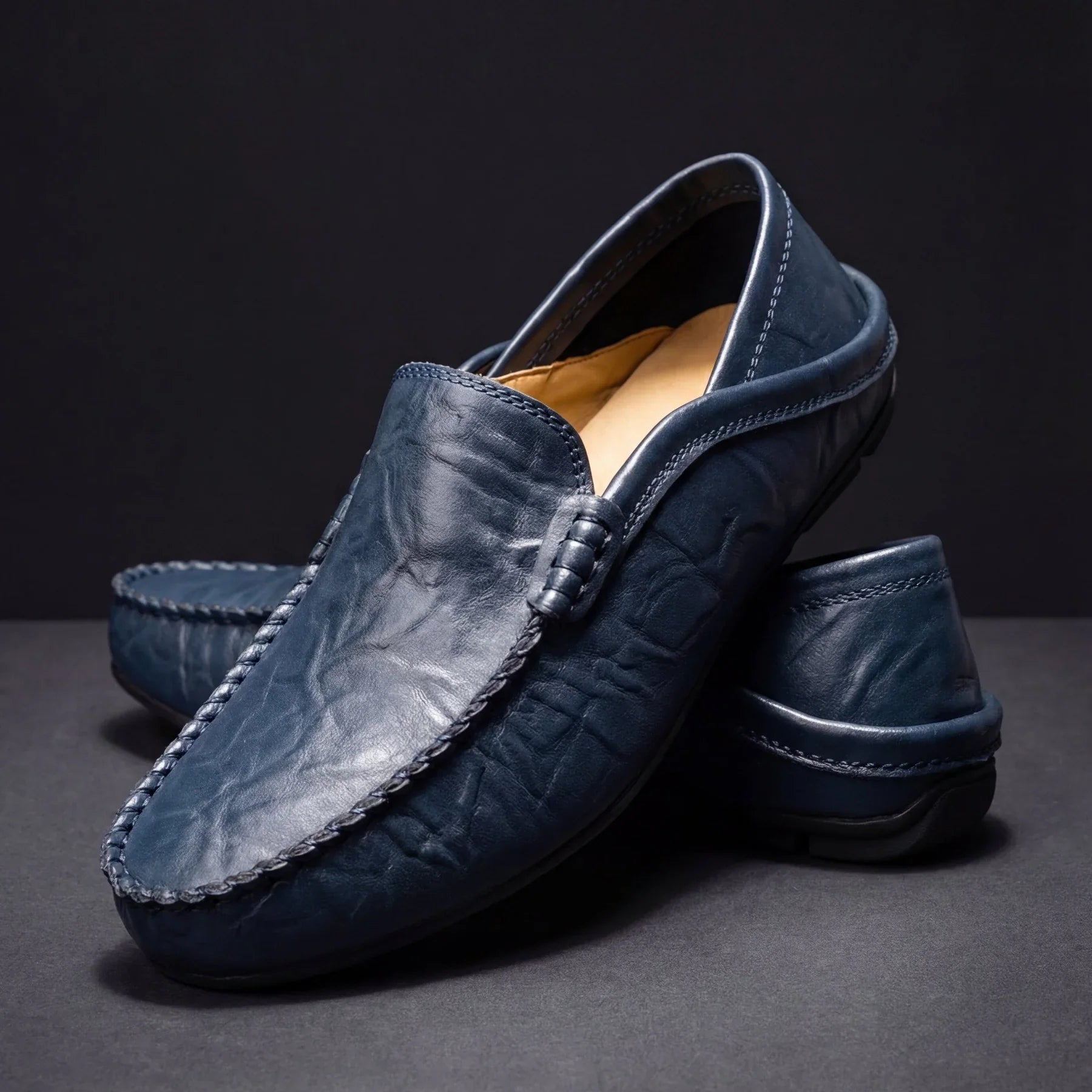 Men's Leather Loafers with Unique Creases