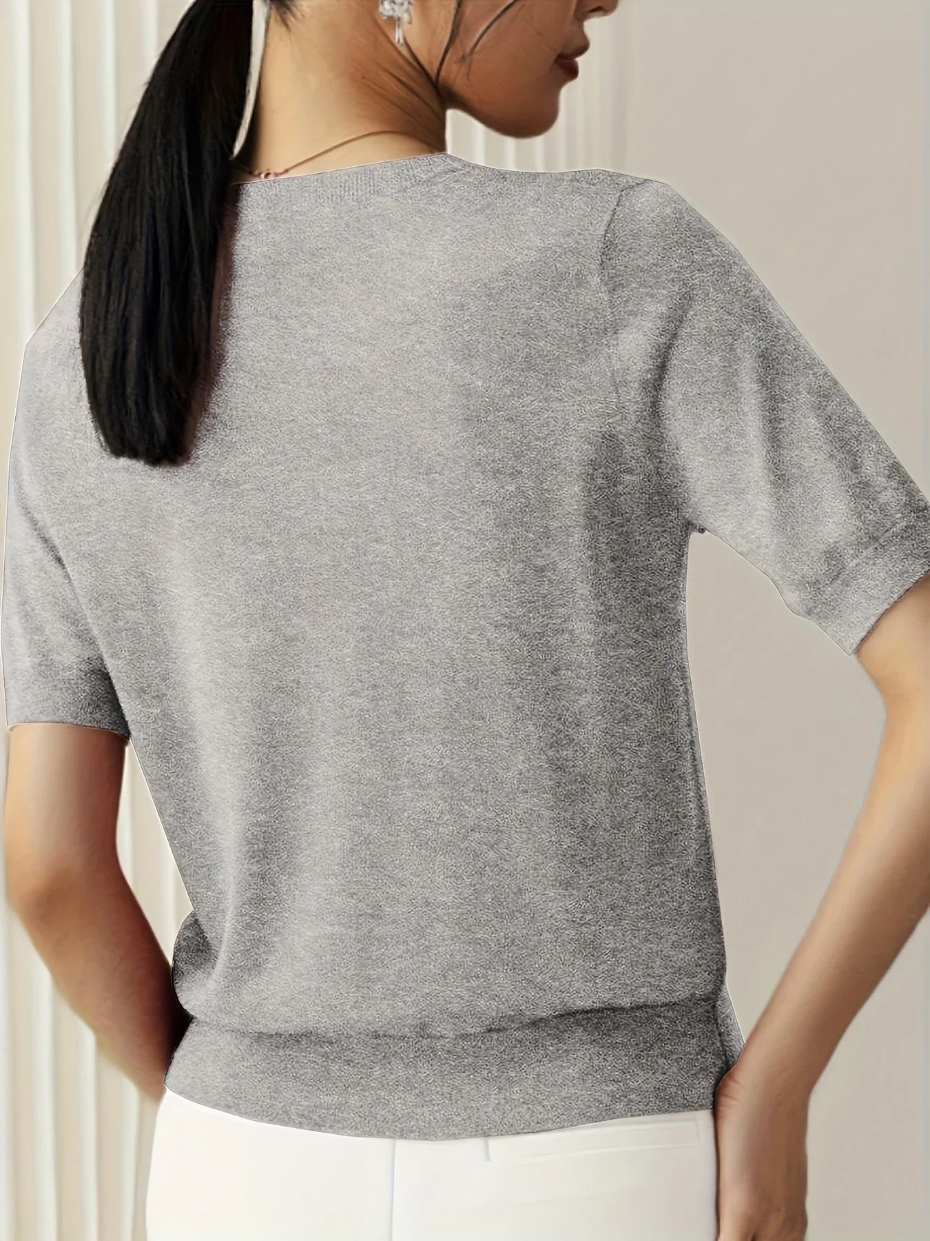 Luvora - Elegante maglione con maniche corte e scollo rotondo