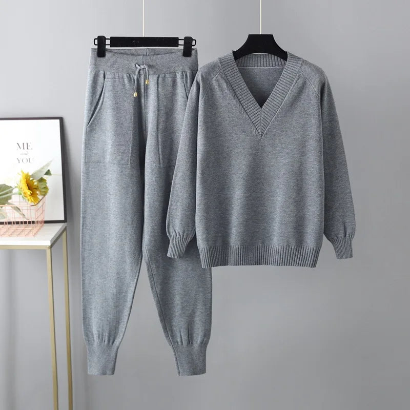 Sofie - Pulover confortabil cu decolteu în V și pantaloni eleganți cu buzunare