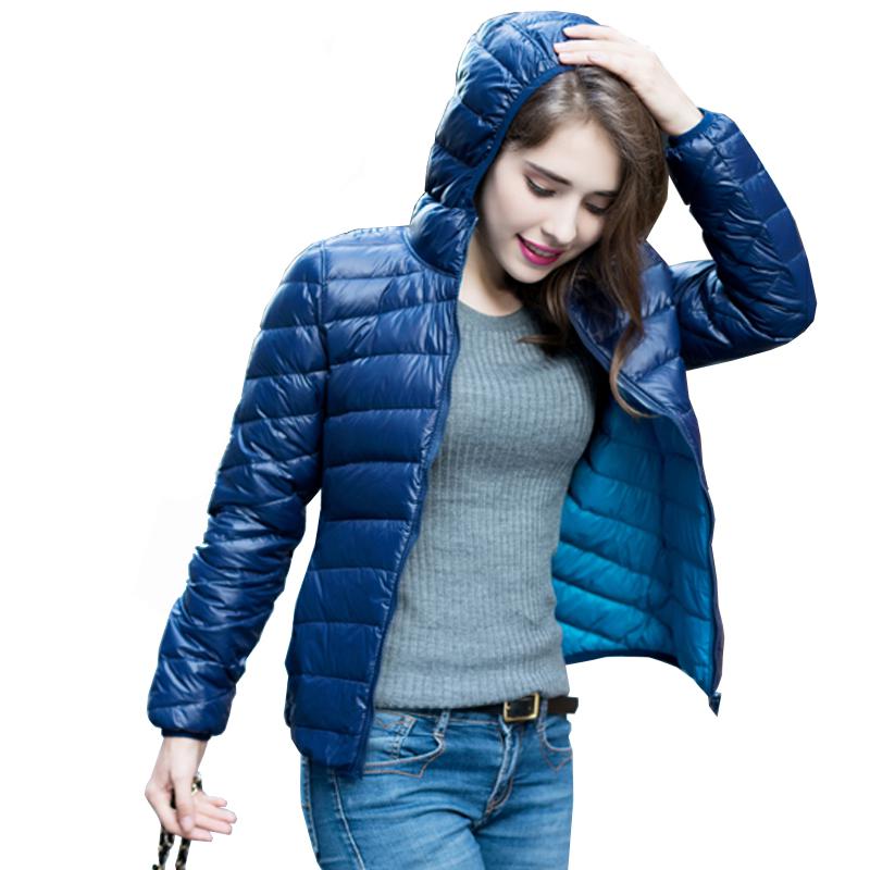 Rena – Giacca imbottita leggera con cappuccio, chiusura frontale con zip e design isolante