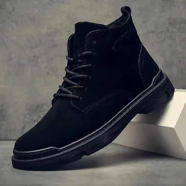 Max - Durable and comfortable shoes with padded support