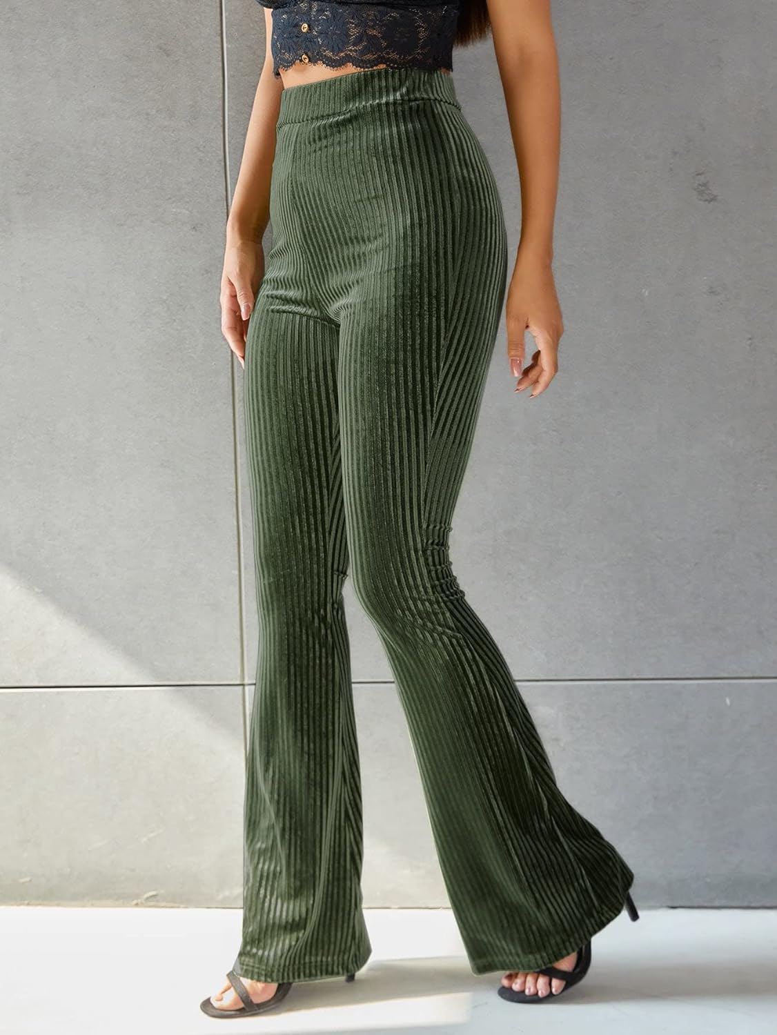 Sophia - High-waisted ribbed corduroy flared pants with stretch